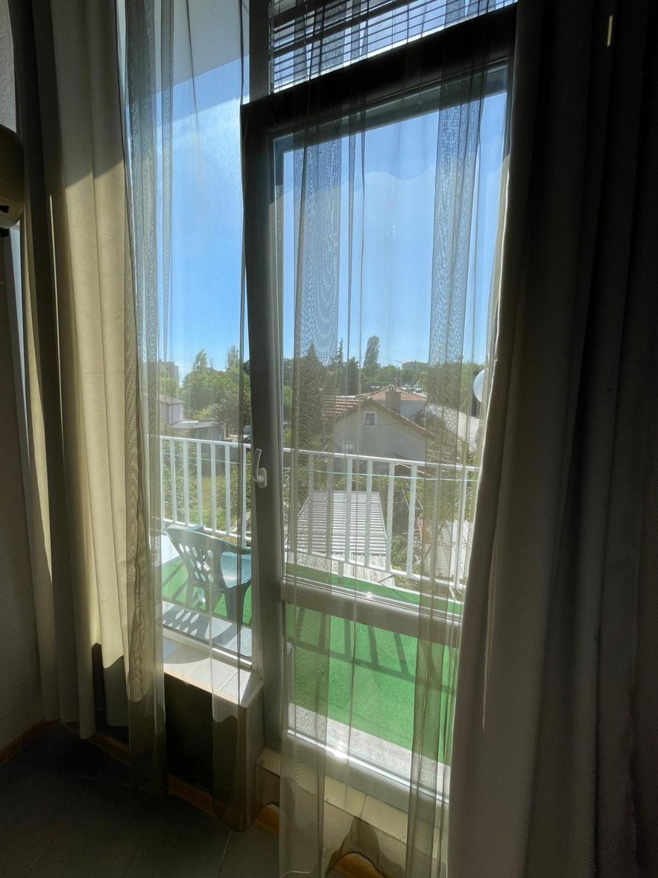 Apartments Devora 1 & Bar & Restaurant فارنا المظهر الخارجي الصورة